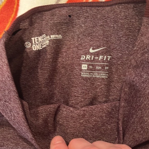 Nike burgundy leggings size XS - Picture 5 of 10